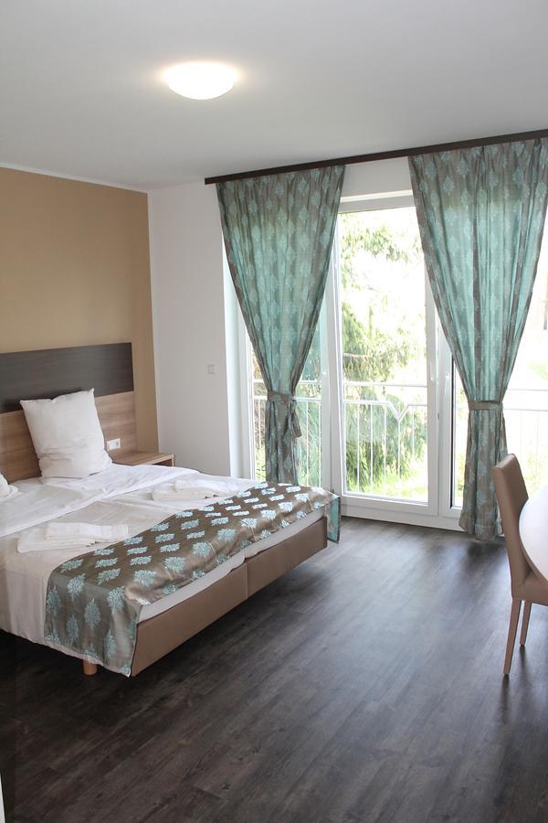 Hotel Pizzeria Da Beni Kochersteinsfeld Екстер'єр фото