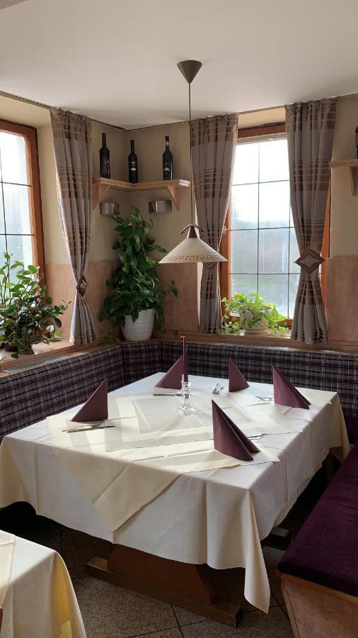 Hotel Pizzeria Da Beni Kochersteinsfeld Екстер'єр фото